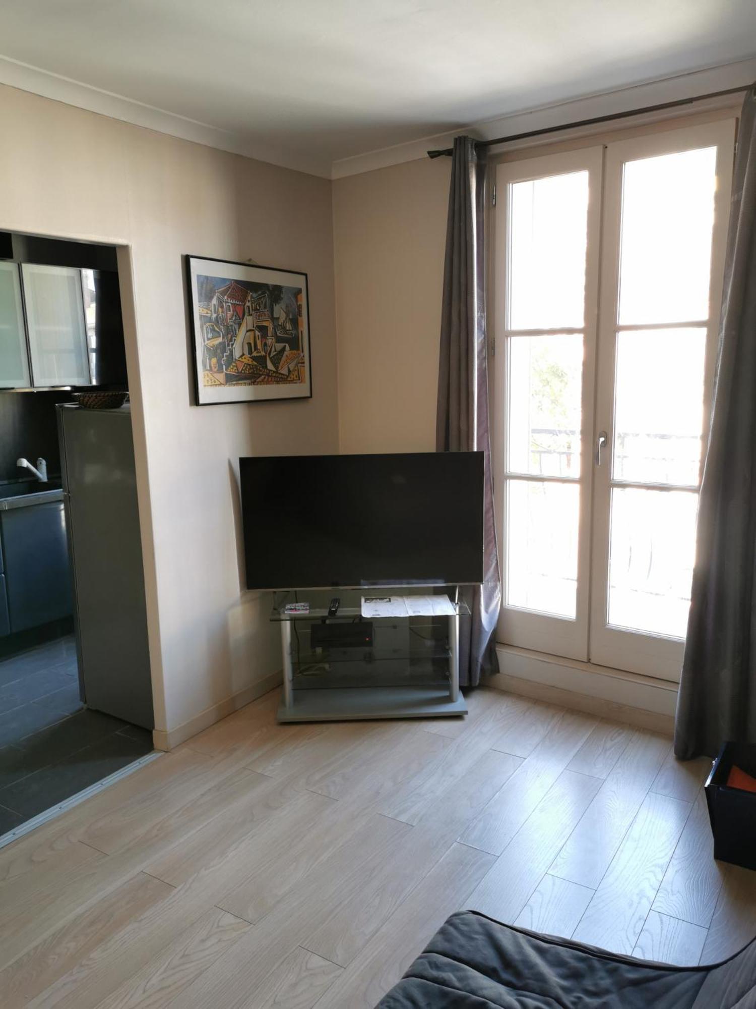 Confortable Appart 1Er Etage Centre Ville Netflix Béziers Buitenkant foto